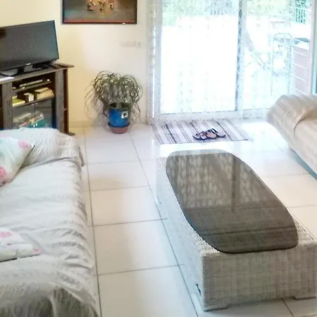 Дом отдыха Maison Charmante Pres De Avec Piscine Privee