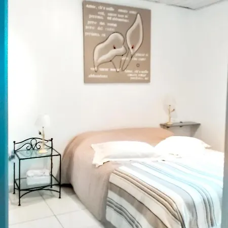 Maison Charmante Pres De Avec Piscine Privee Дом отдыха Castelnou