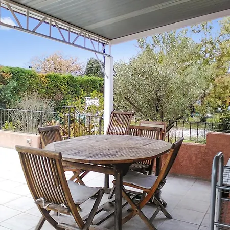Maison Charmante Pres De Avec Piscine Privee Prázdninový dům *